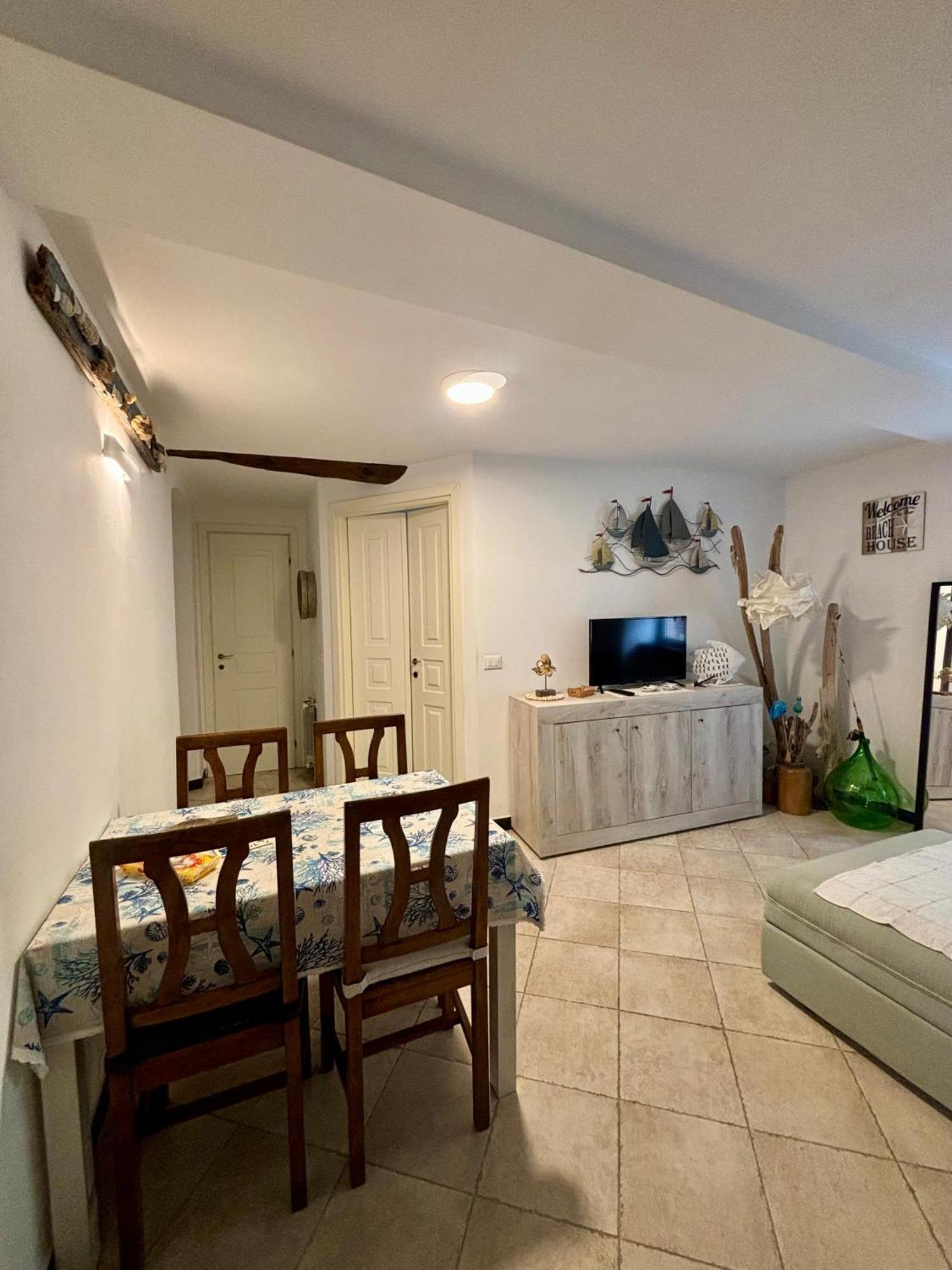 Apartmán Trentapassidalmare Quinto Al Mare Janov Exteriér fotografie